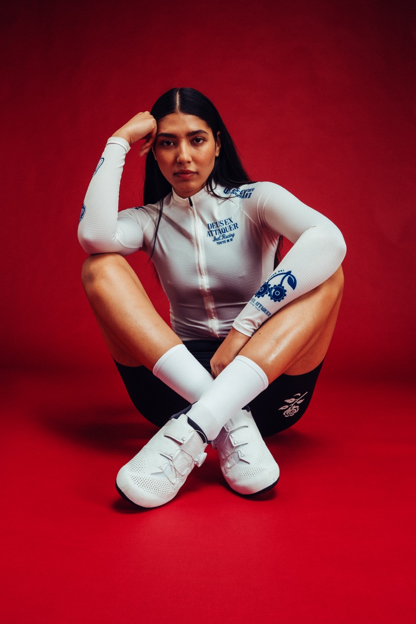 Deus Ex Attaquer Collaboration sitting