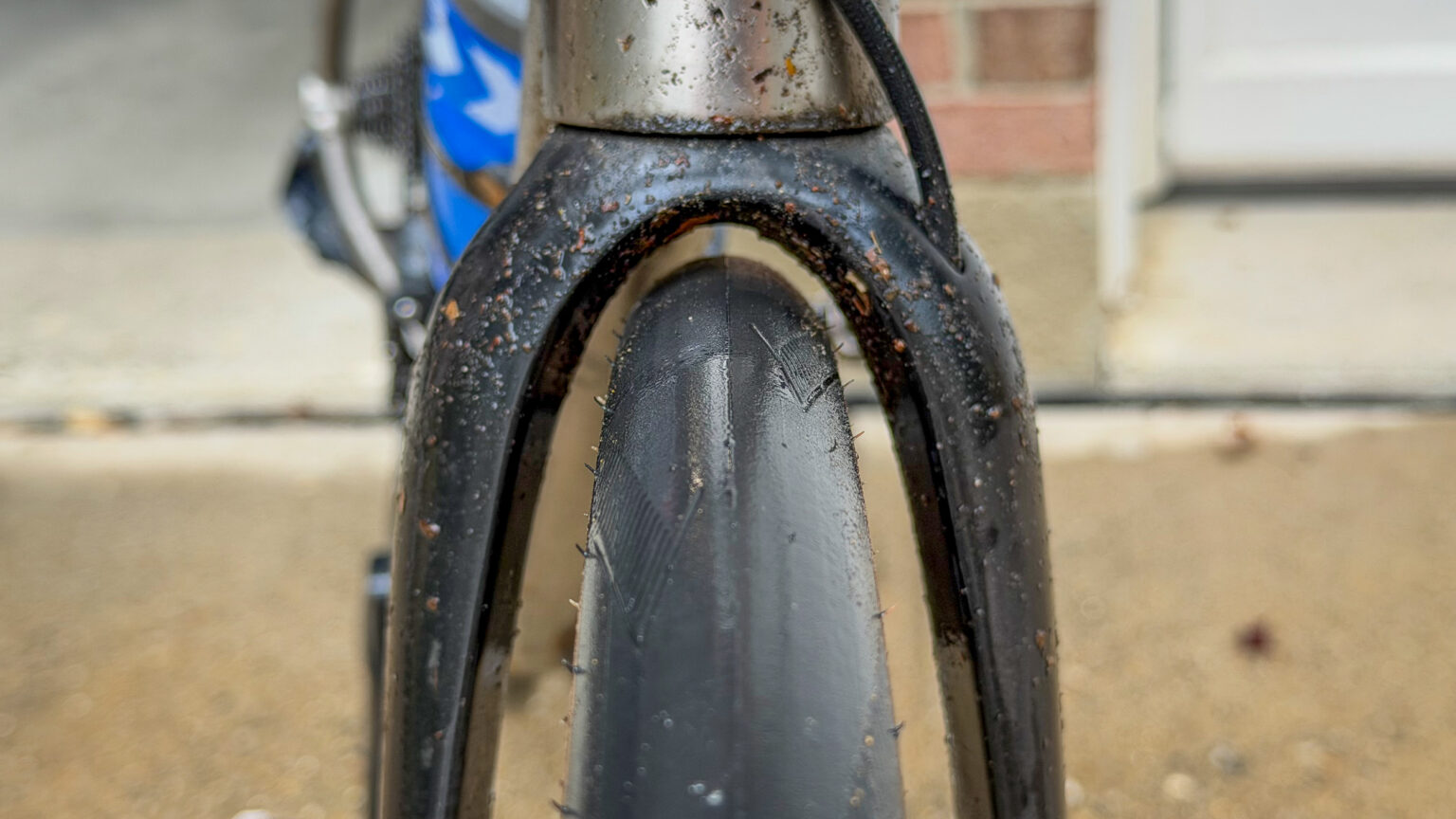 I9 SOLiX R50 front tire clearance with 32mm tire