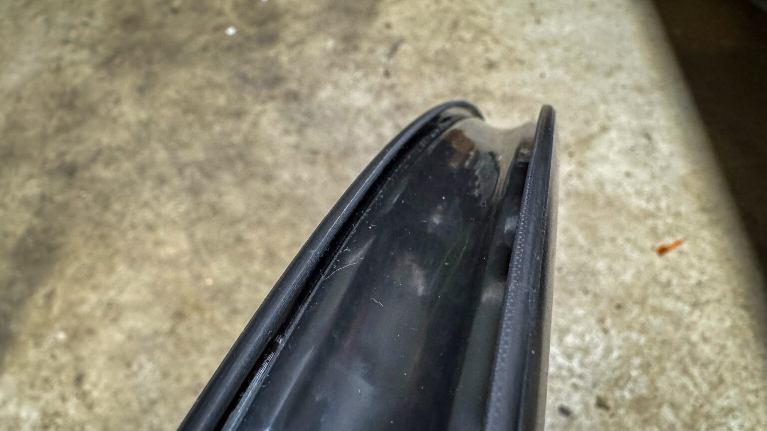 I9 SOLiX R50 hooked rim channel