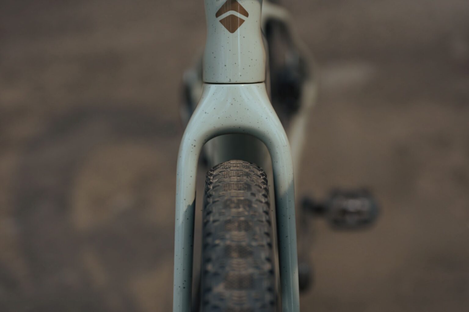 stock image of the tire clearance on the fork of the new Shafer 3.0