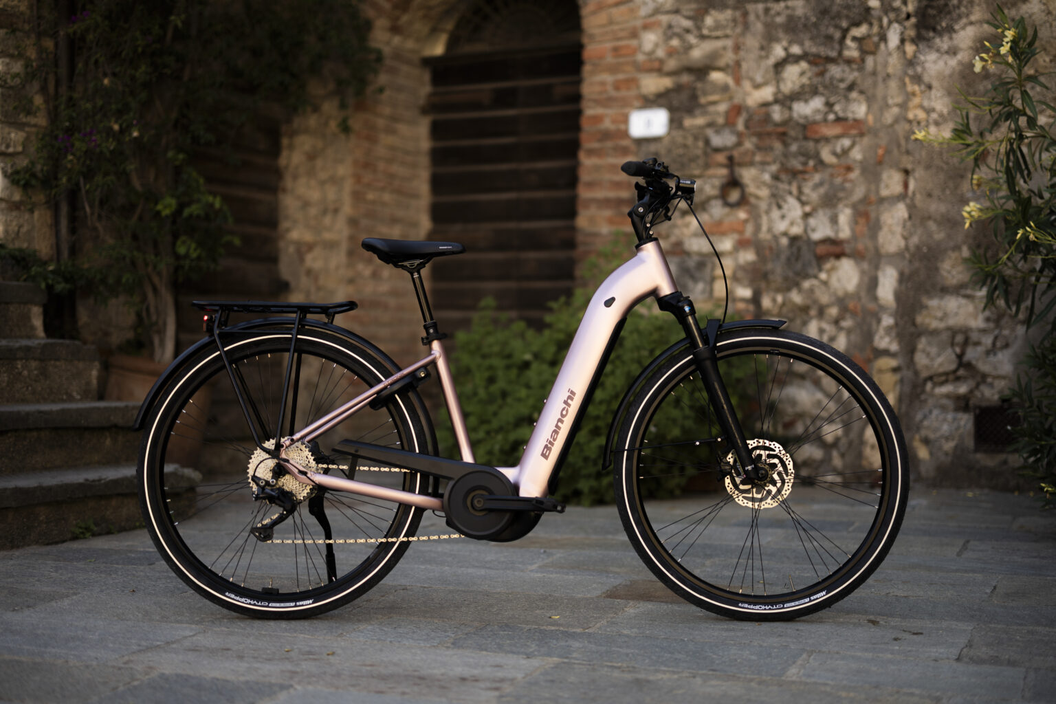 Rose Metallic color option