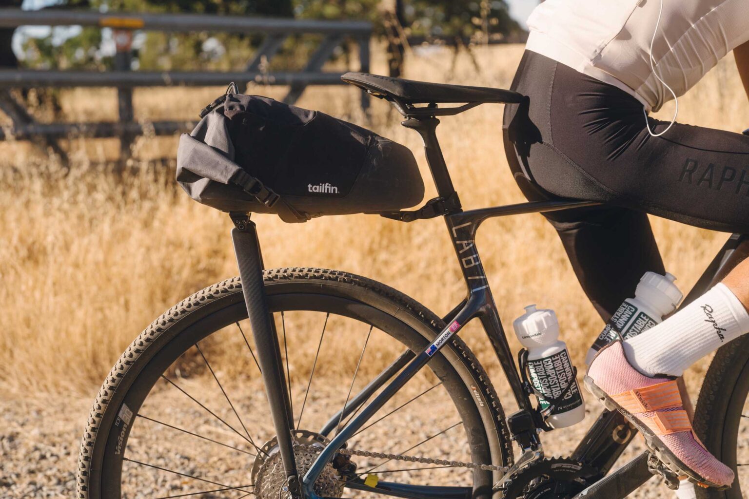 On a break, the SpeedPack offers easy access with its ample mesh pocket storage