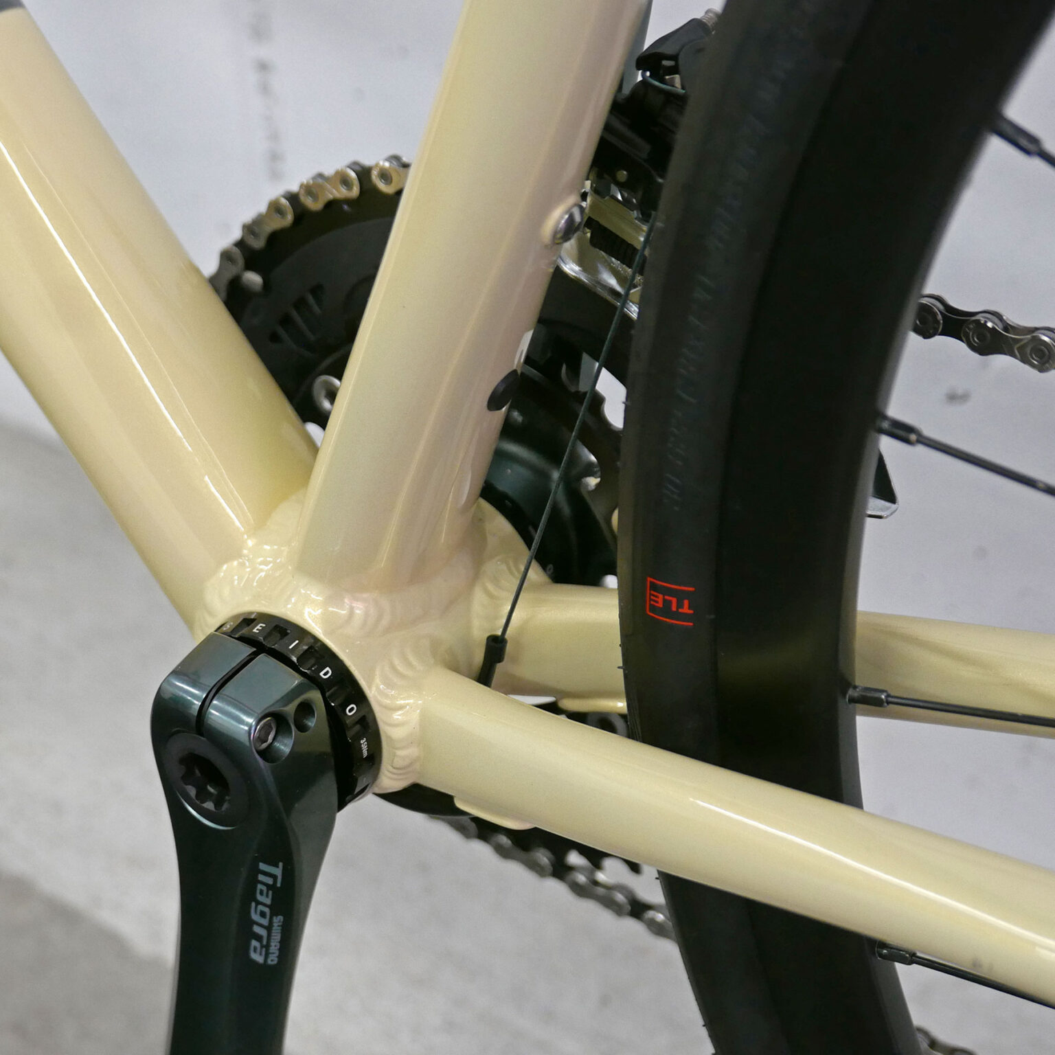 Bombtrack Tempest AL affordable alloy all-road bike, t47 bb