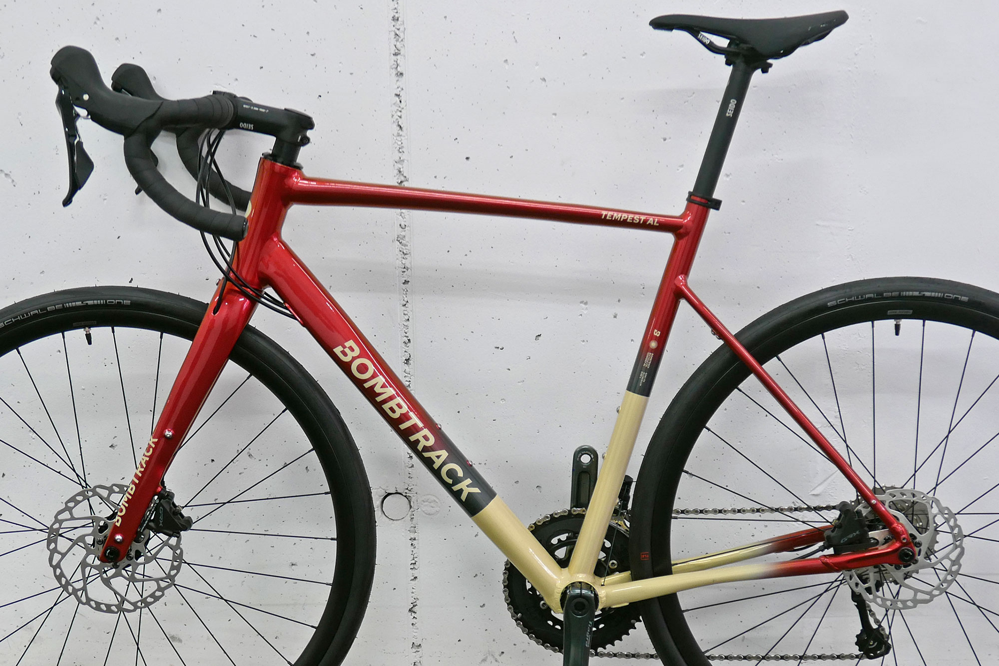 Bombtrack Tempest AL affordable alloy all-road bike, non-driveside