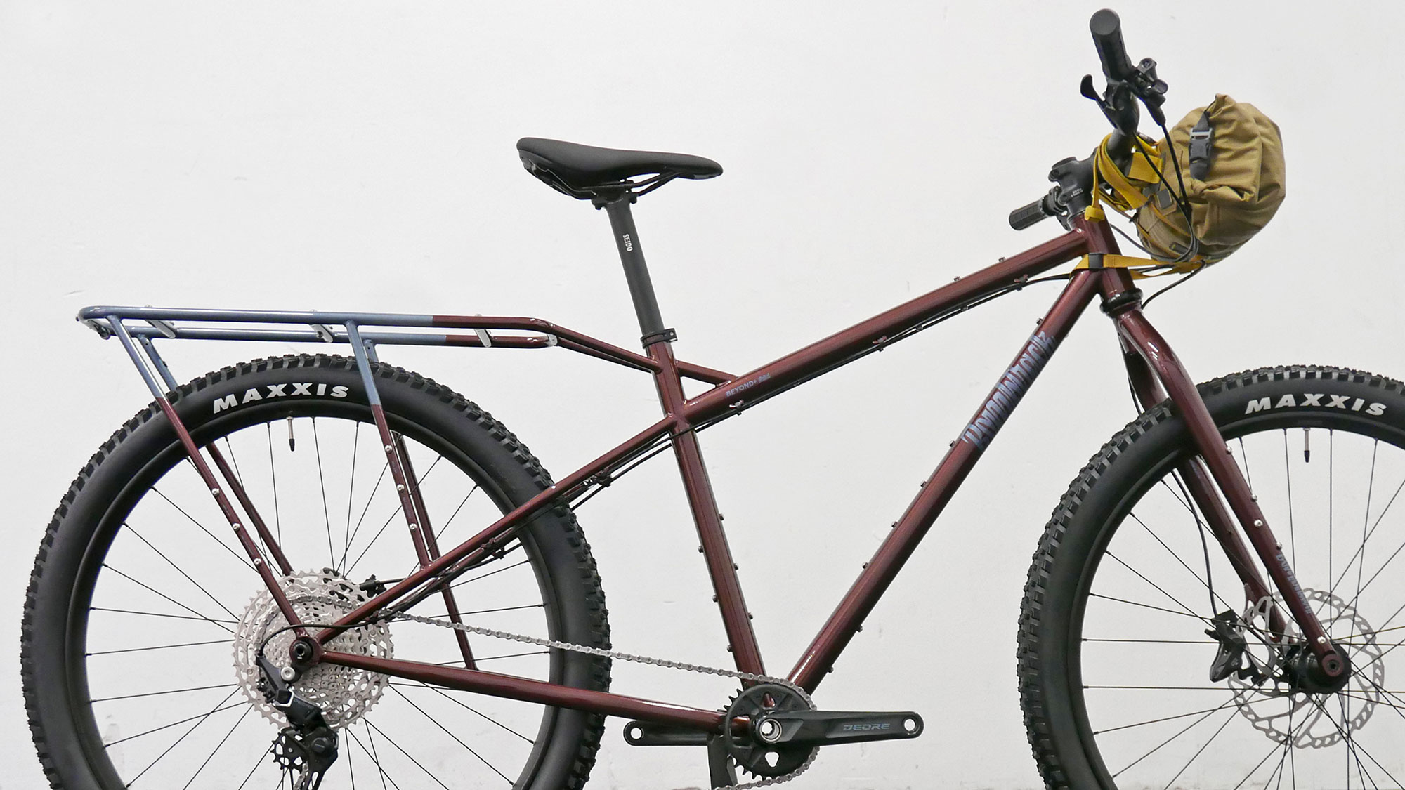 MY26 Bombtrack Beyond+ MT steel midtail cargo adventure bike, detail