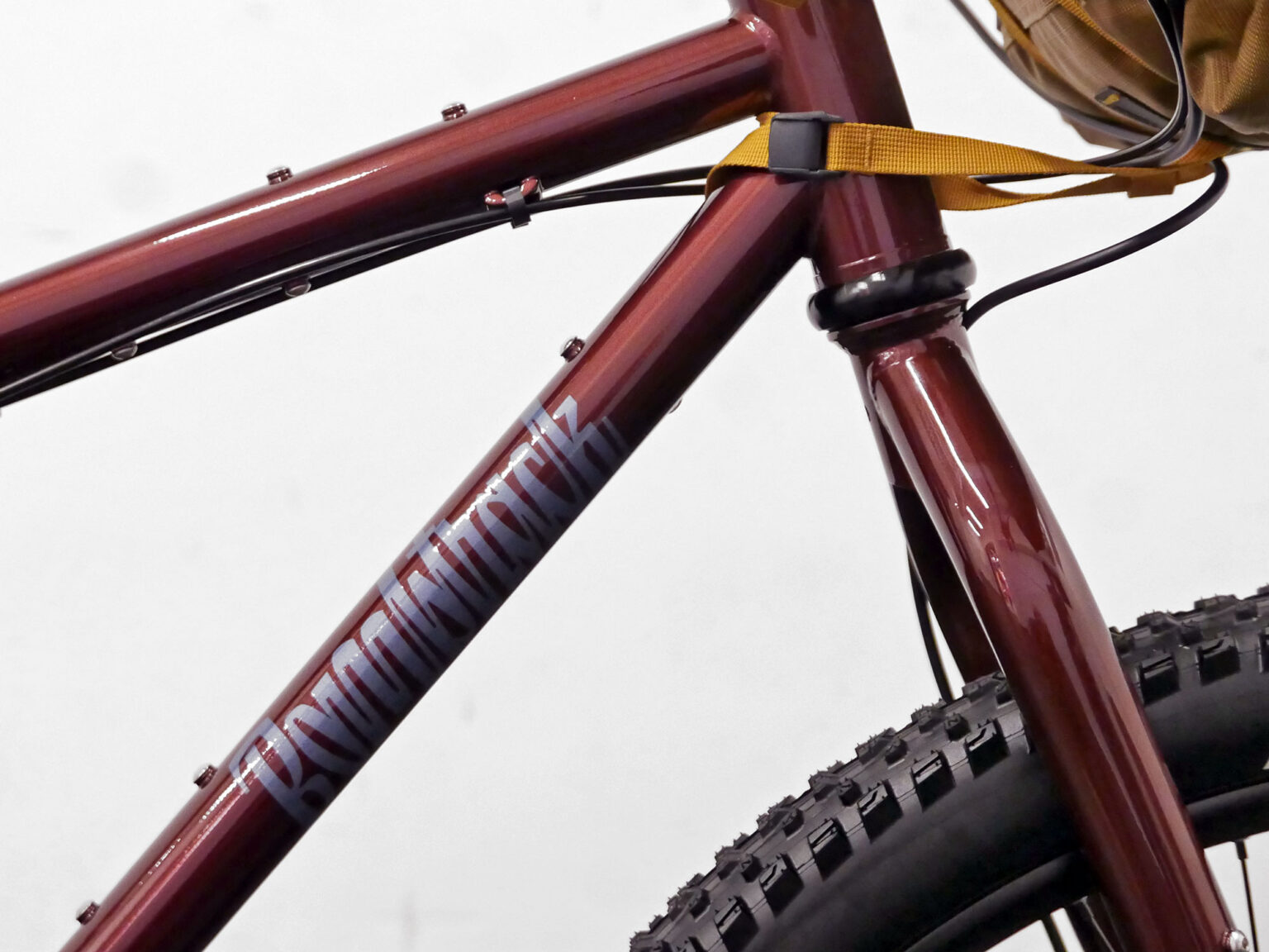 Bombtrack Beyond+ MT steel midtail cargo adventure bike, headtube