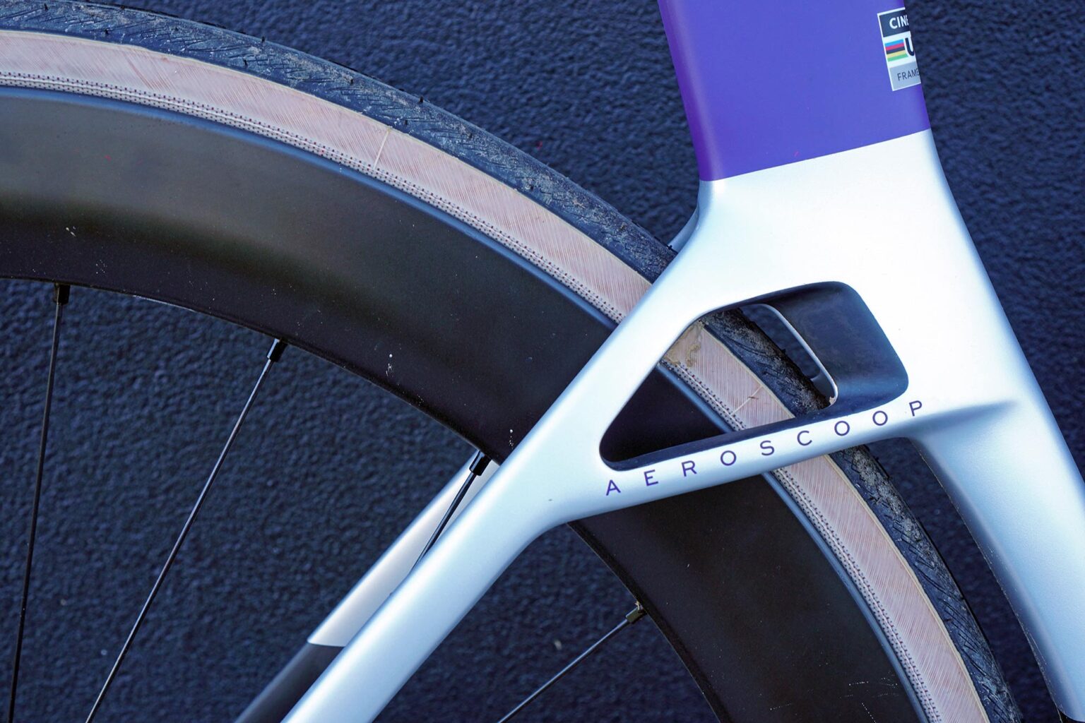 2026 Cinelli Aeroscoop aero carbon road bike, split seat cluster