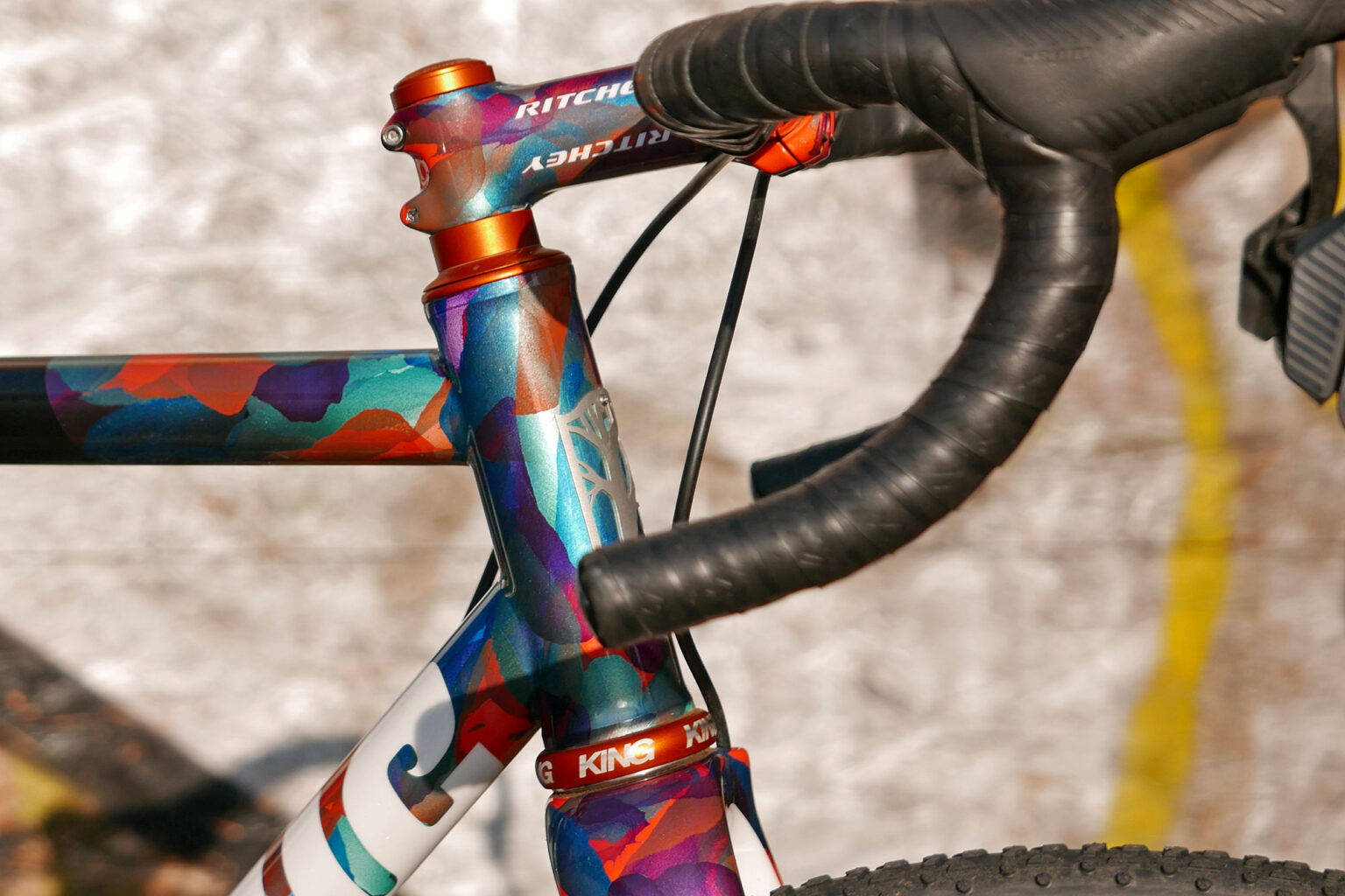 CX Pro Bike Check: Mosaic XT-1 titanium cyclocross bike, Chris King, Ritchey & Spectrum custom paint