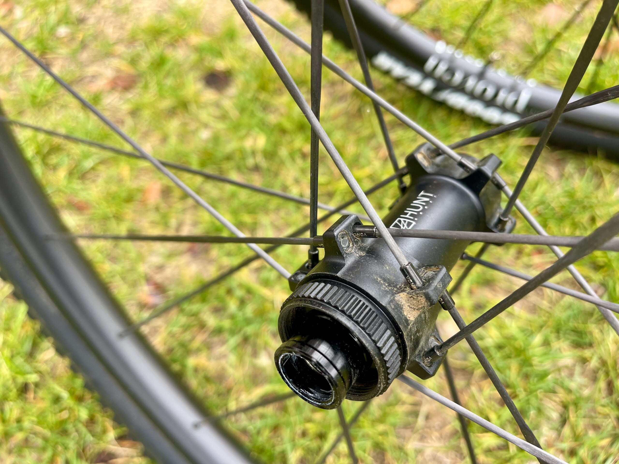 Hunt Proven Carbon XC UD Carbon front hub