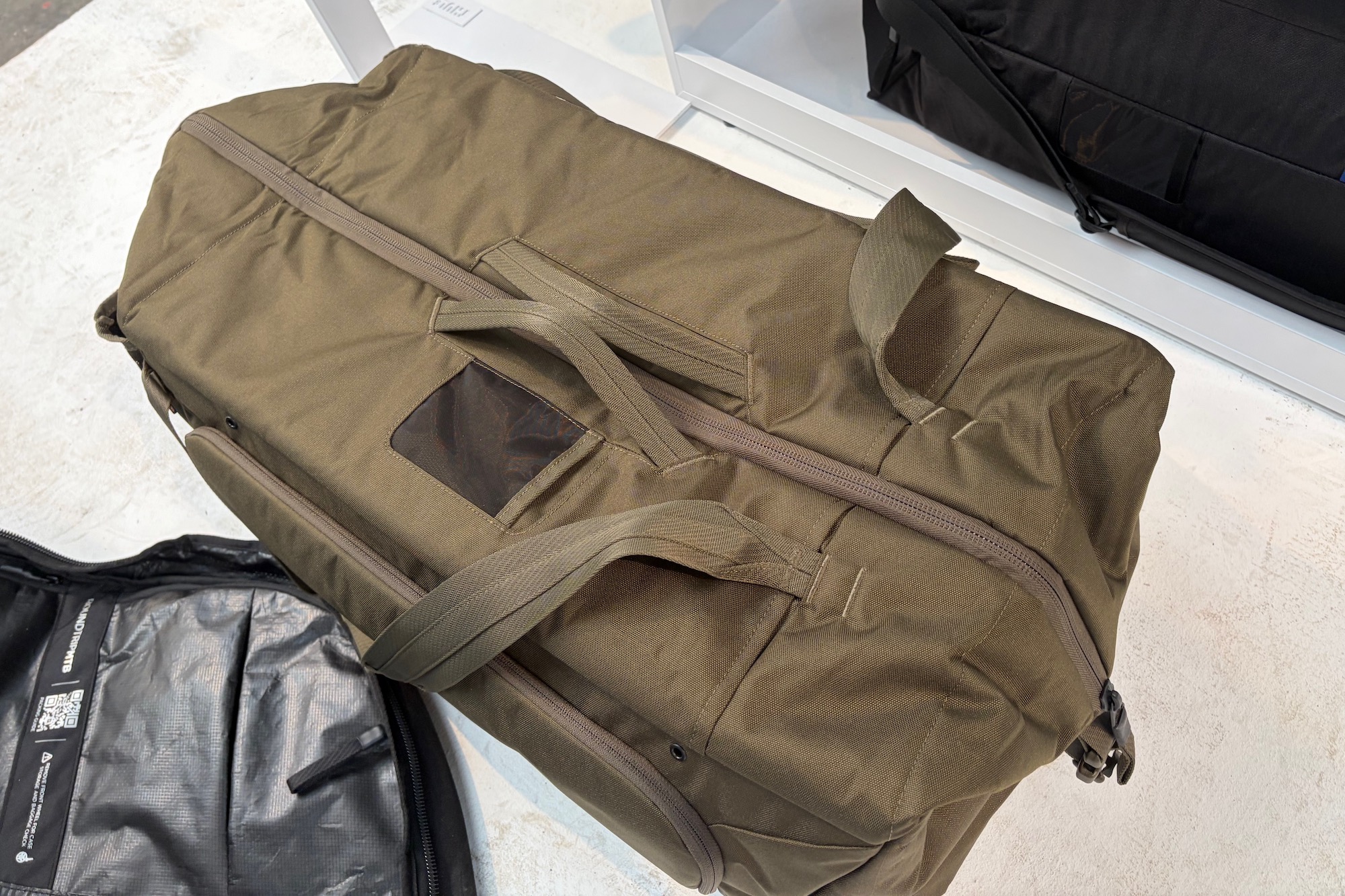 the Thule MTB Duffel closed