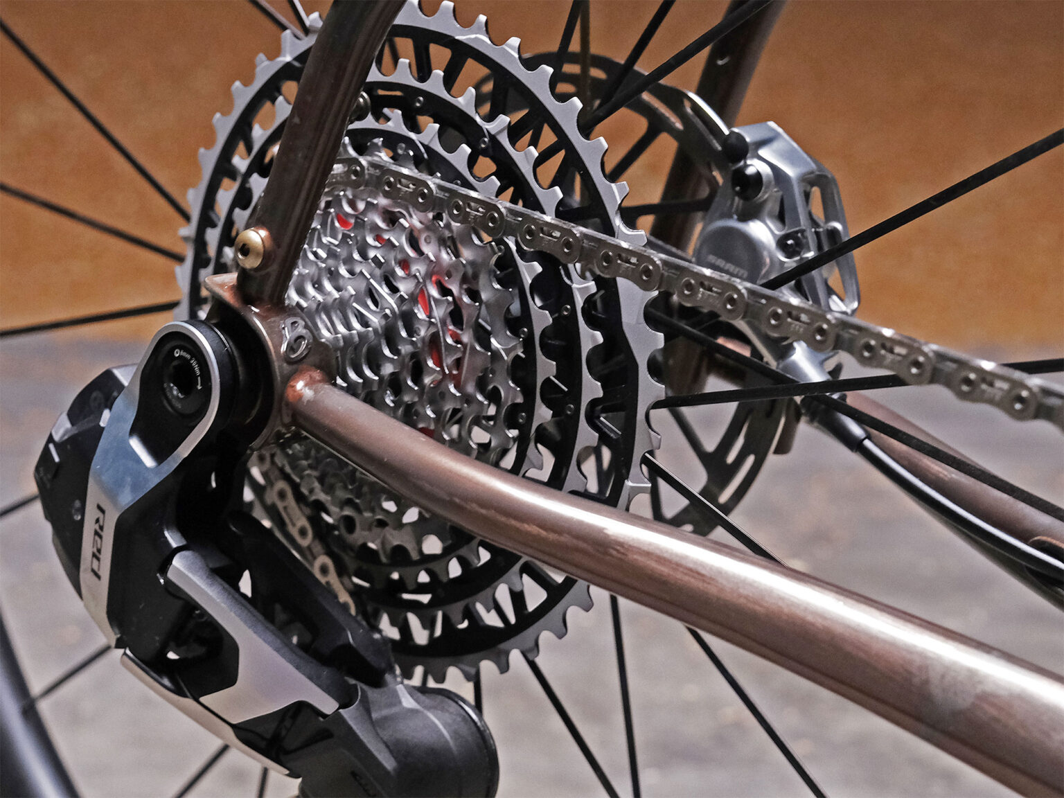 Mason Exposure Primitiva prototype gravel adventure bike, handmade in Italy by Cicli Barco, UDH dropout detail