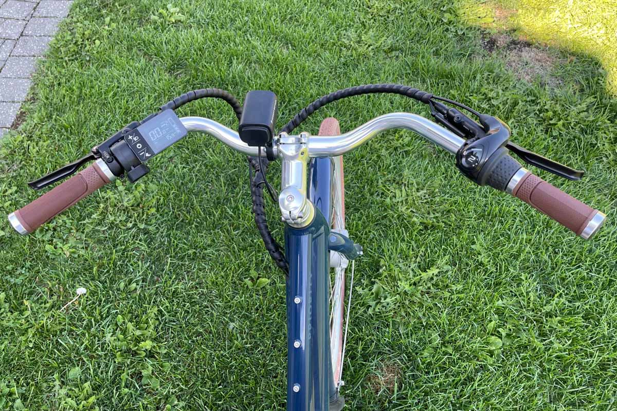 Priority Bicycles Glide, handlebars