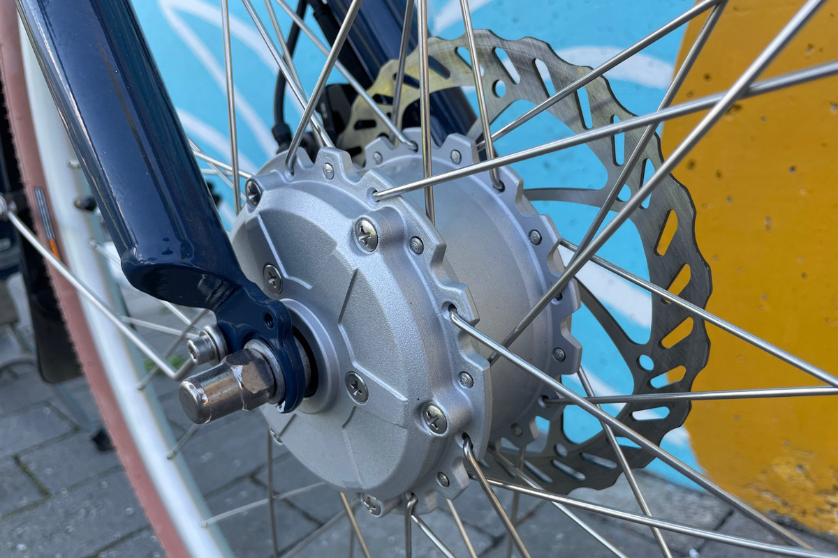 Priority Bicycles Glide, hub motor