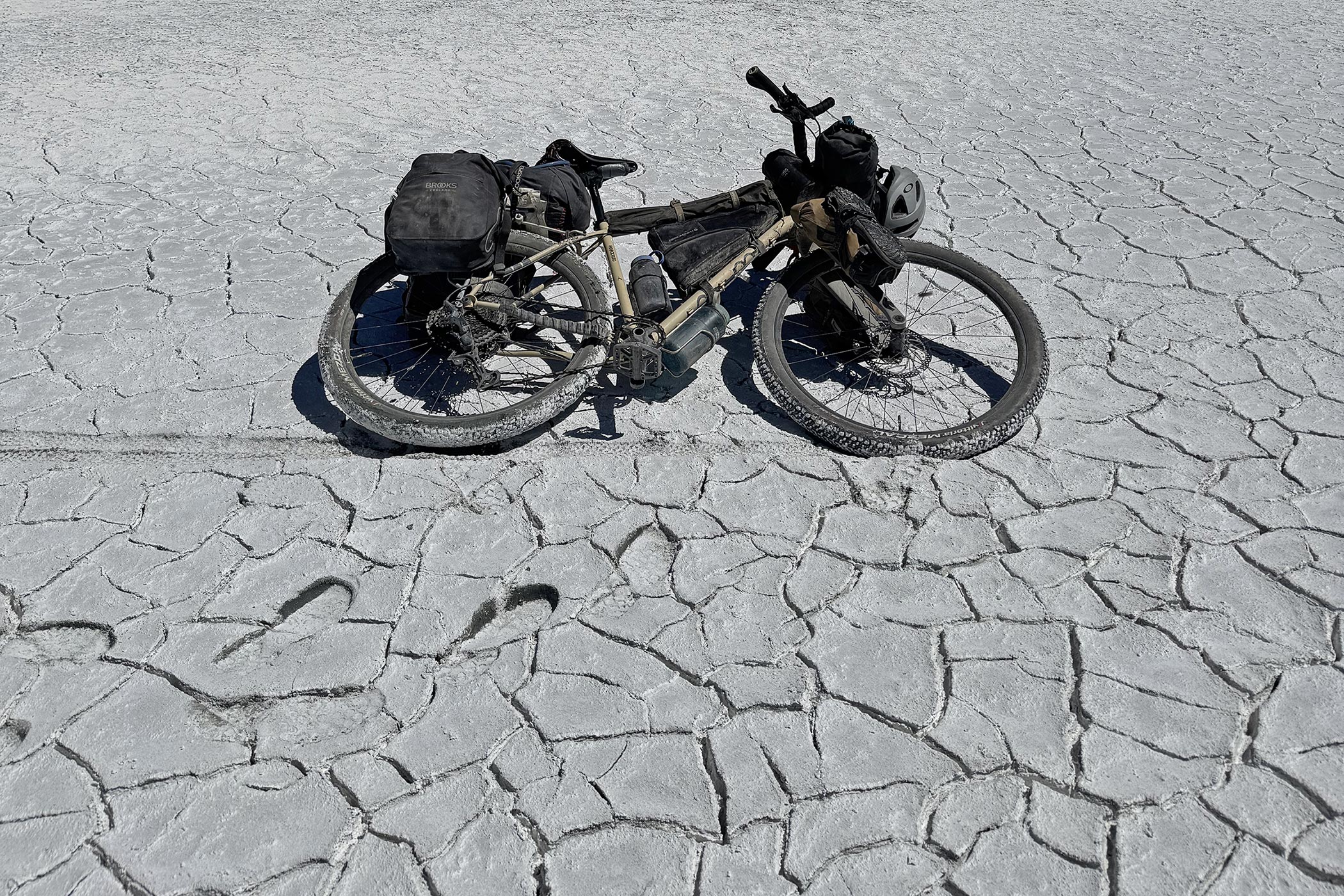 2026 Cinelli HoBootleg Geo Refines Off-Road Adventure Geometry & Gets UDH Upgrade, Too