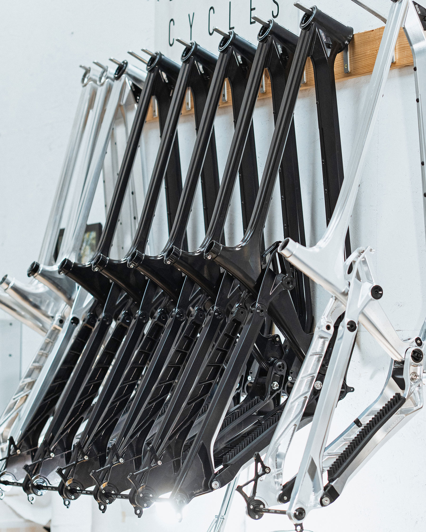 Actofive I-Train 32" CNC-machined alloy full-suspension trail bike, DT Swiss black R&D test bikes