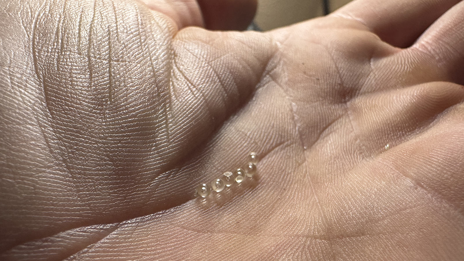 Canyon Deflector RLS affordable mountain bike helmet with Release Layer System anti-rotation safety, 2mm plastic microplastic pollution