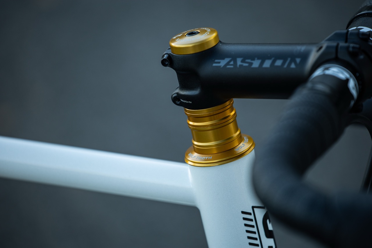 Stinner & Wolf Tooth Partner for Colorful Additions to Select and Podium Series Bikes