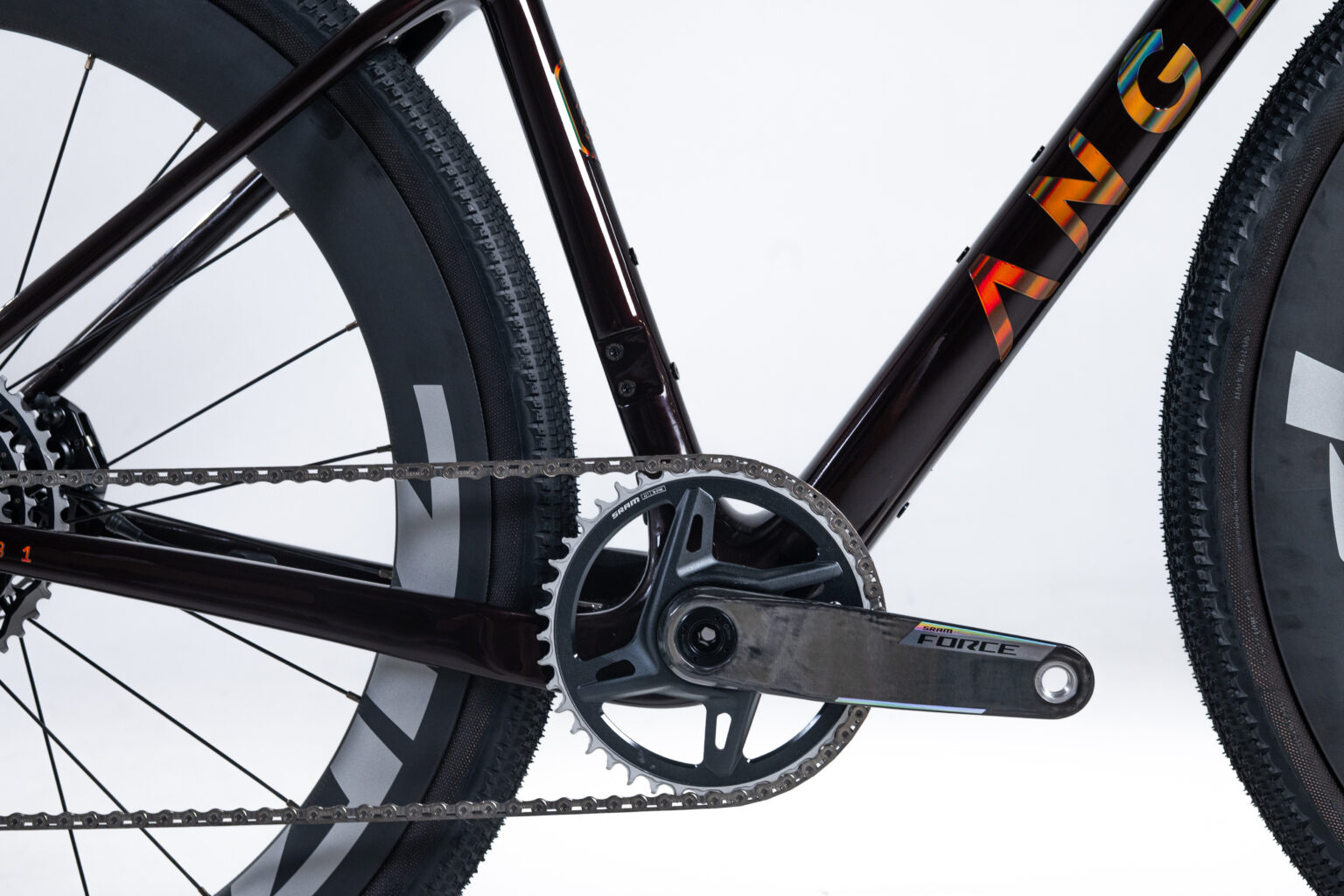 Zara Athleticz × Ángel Cycle Works force crankset