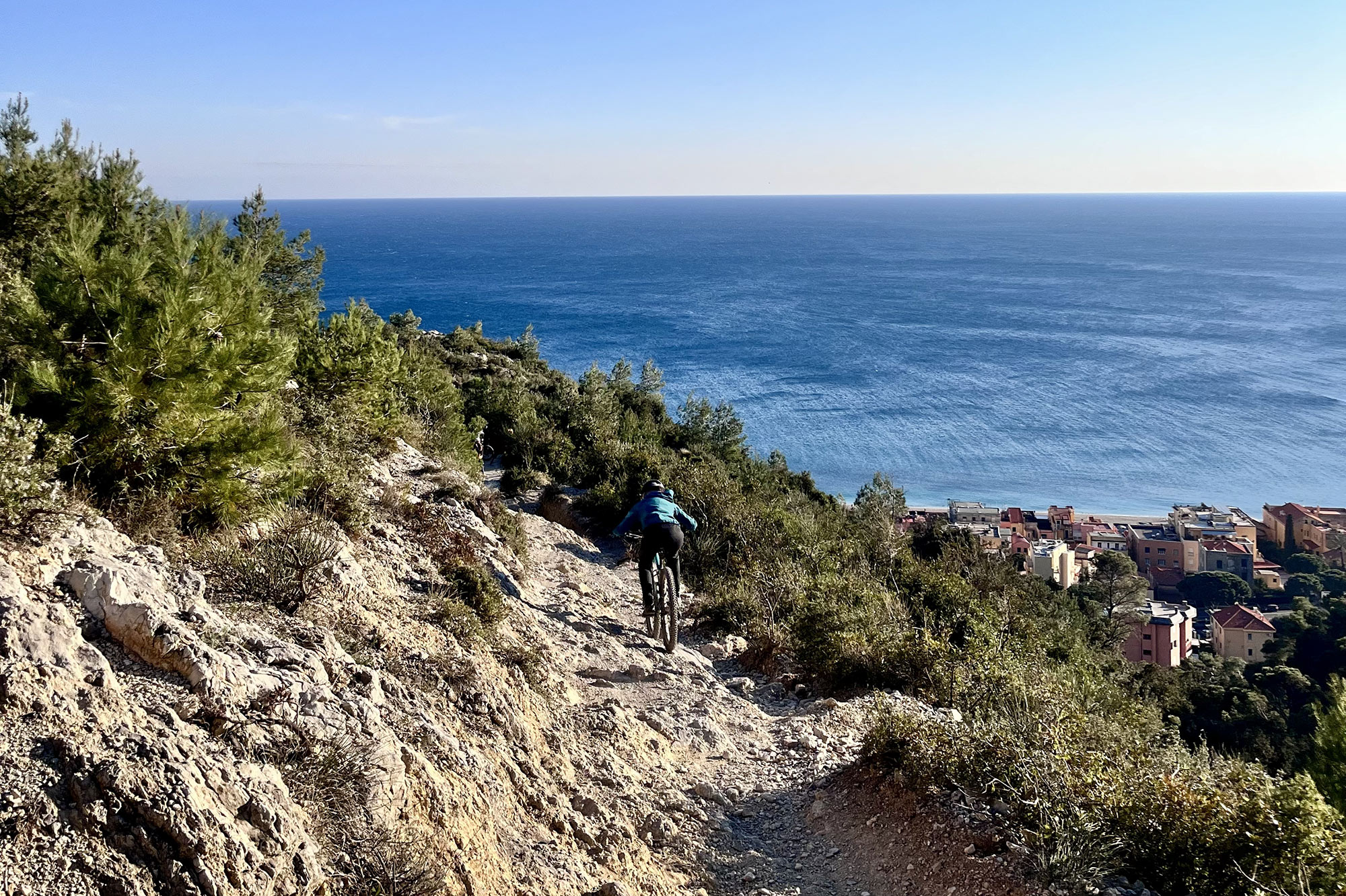 2026 BikeRumor bike industry predictions, descending into Finale