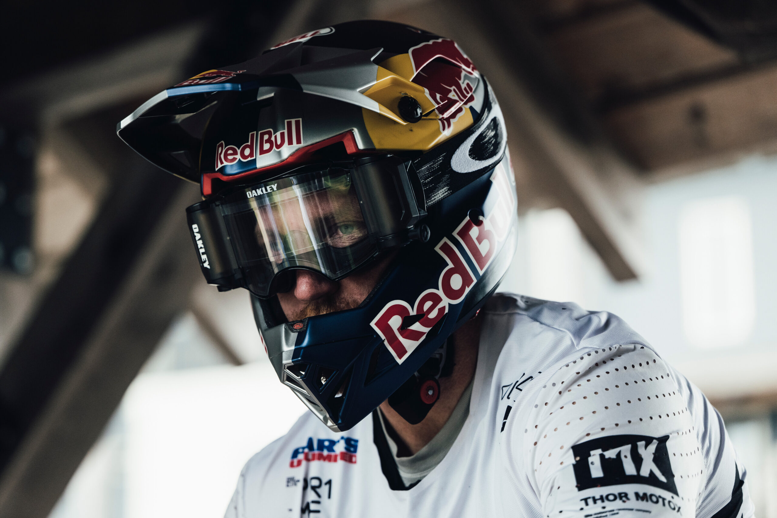 American Downhill Race Legend Aaron Gwin Joins Frameworks Racing / TRP