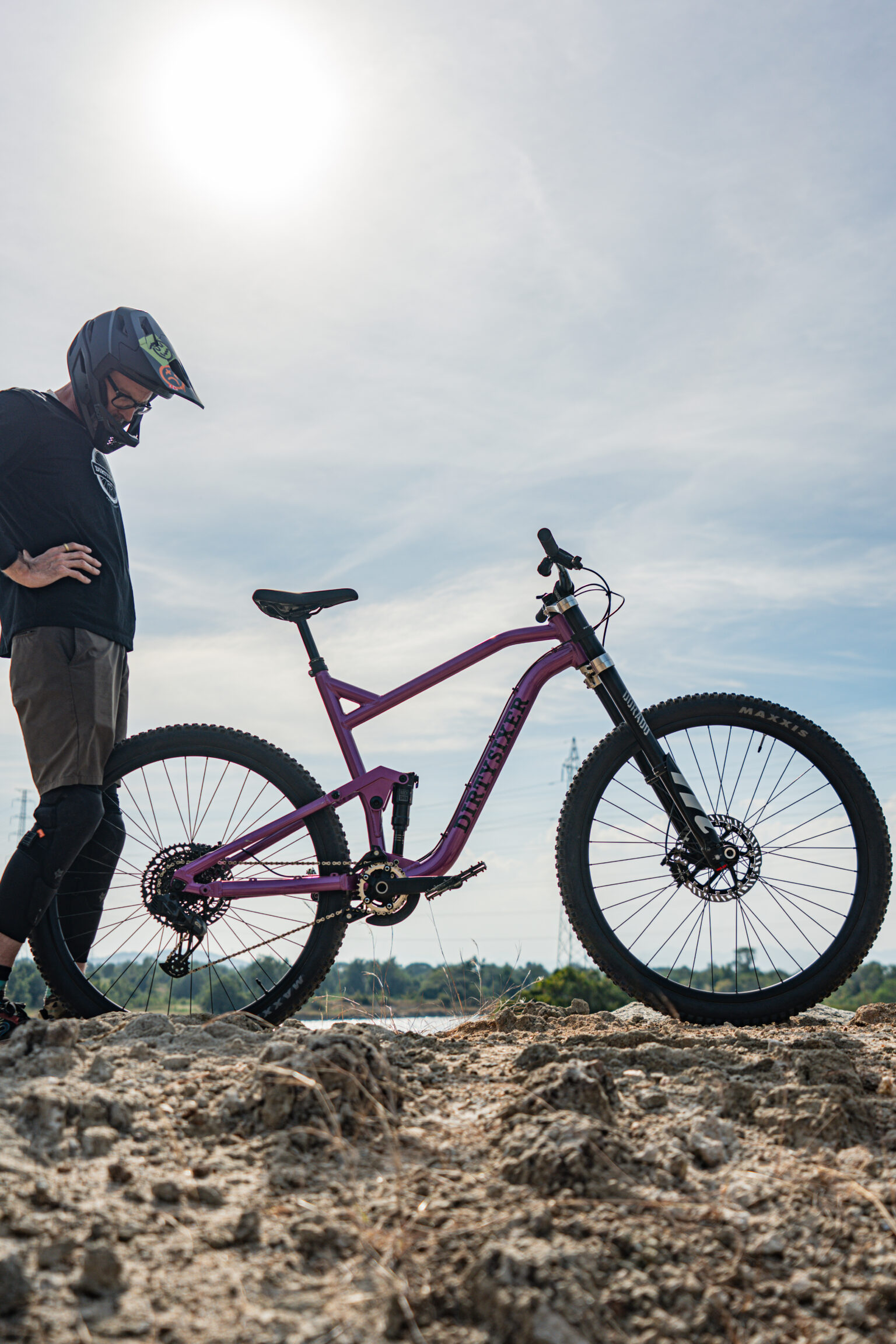 a big 32" wheeled enduro offering from DirtySixer