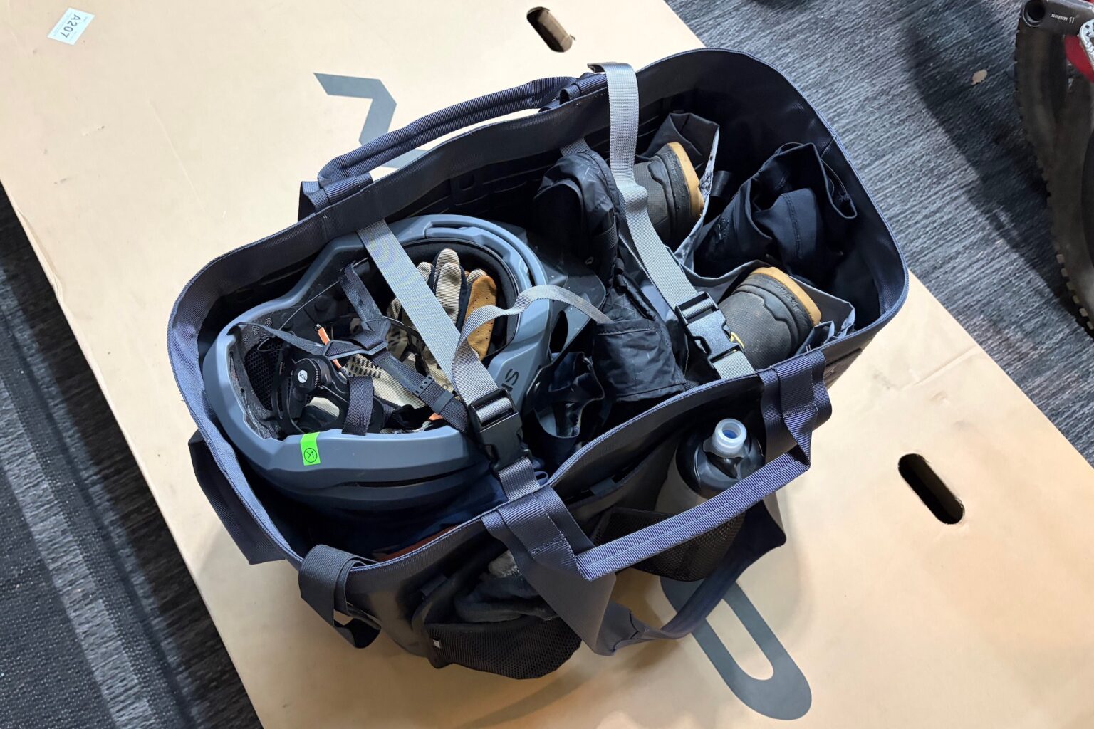 the kitworks gear tote with all the gear packed into it.