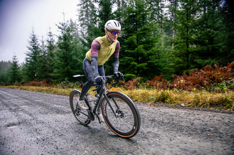 NOBL FAR Series are New, Ultra-Wide, Very-Light Gravel Racing Wheels