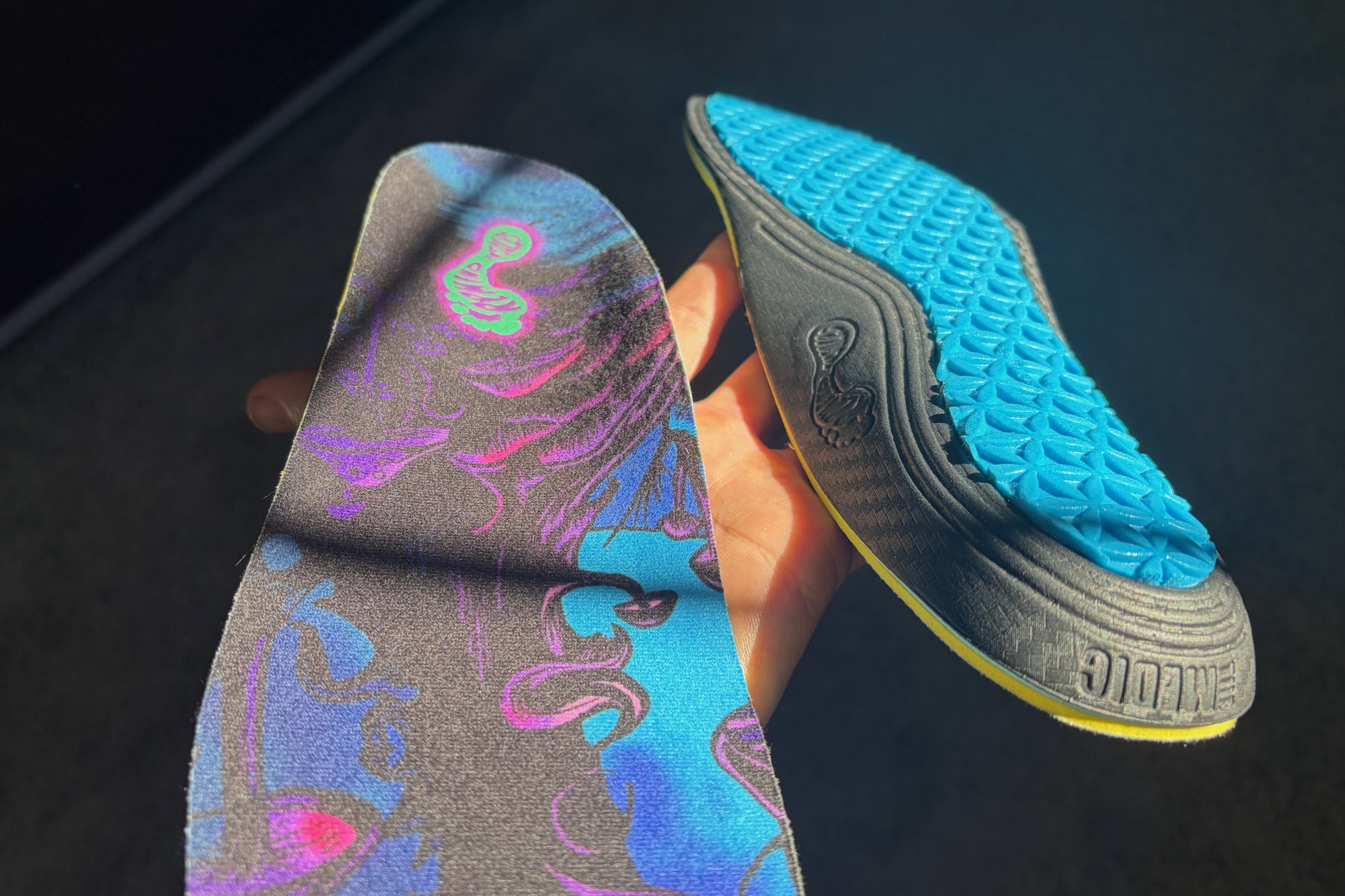 the top and bottom of the Remind Medic insoles