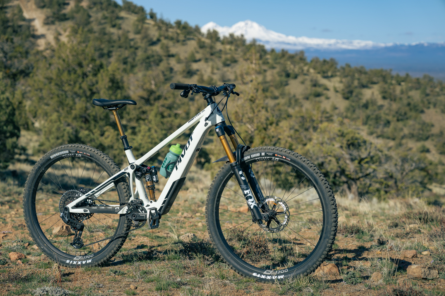 Pivot Shuttle SL E-bike