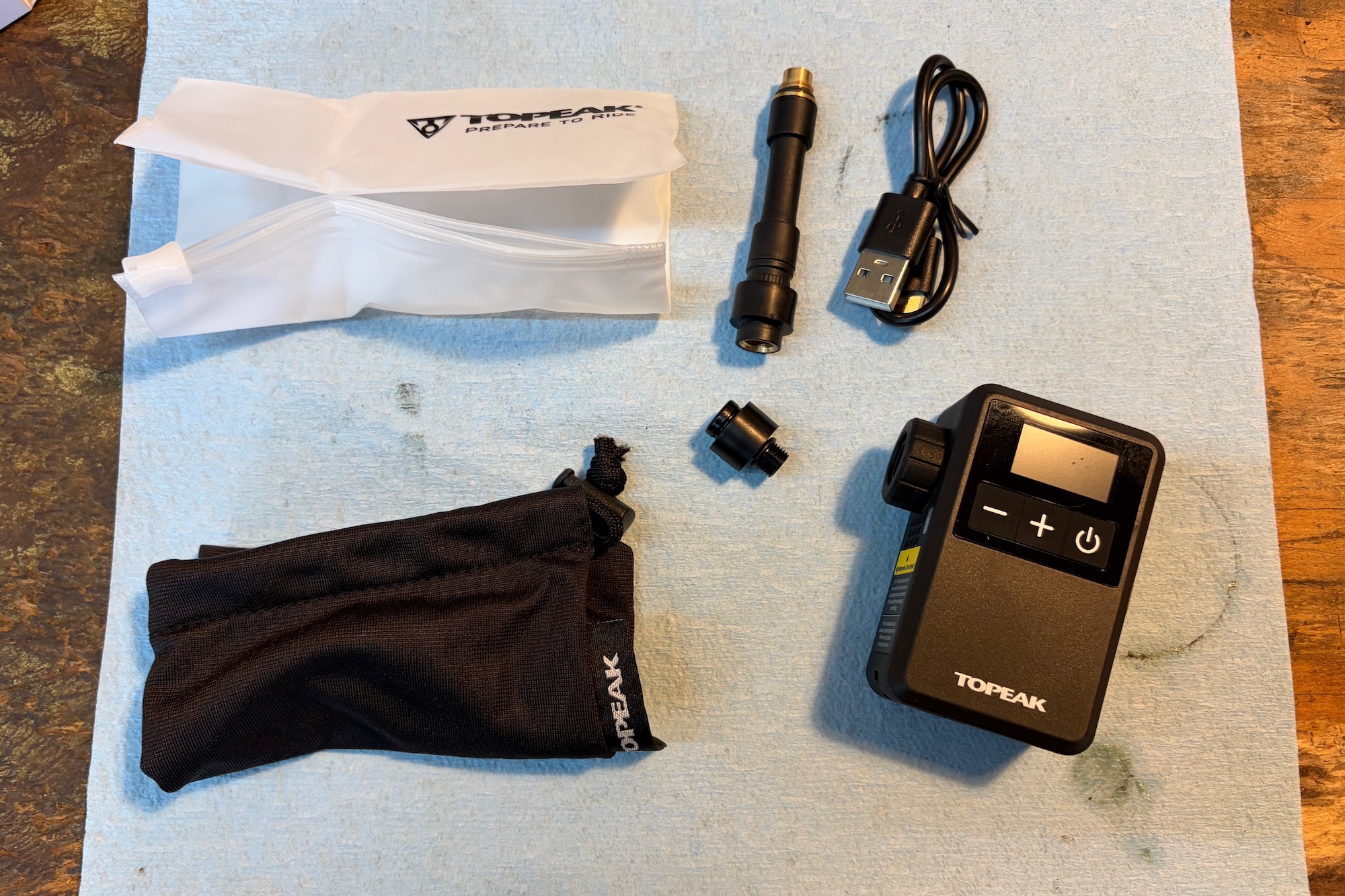 all the parts that come with the Topeak E-Booster Mini