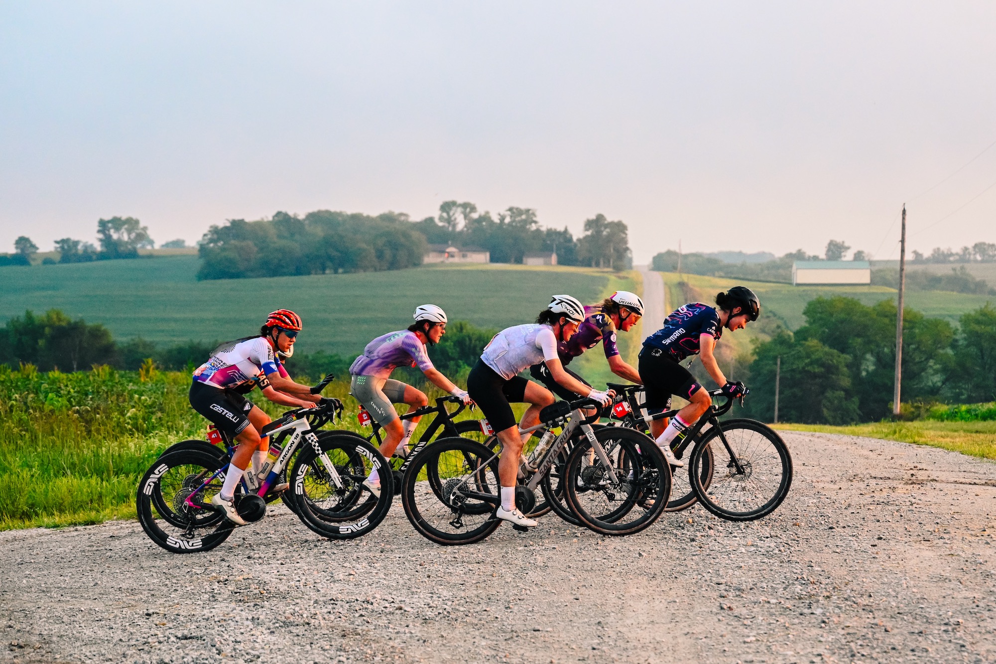 A bunch of elite women racers racing at the Gravel Worlds