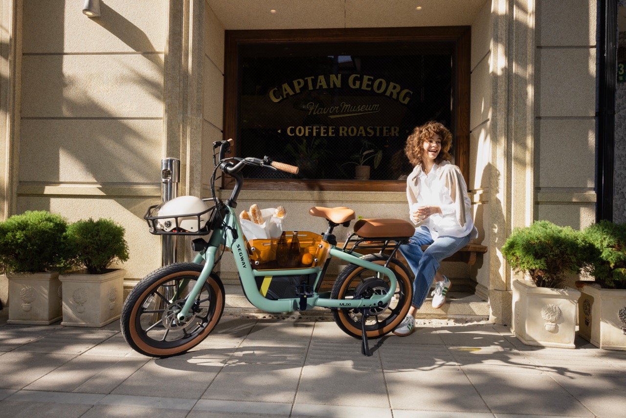 Segway Myon and Muxi eBikes store front