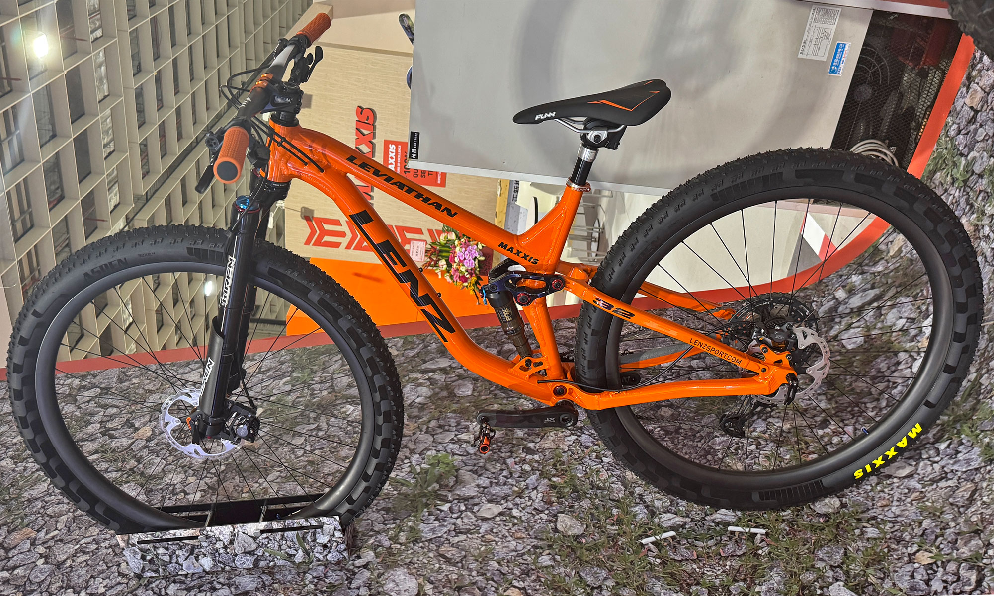 32" bikes at Taipei Cycle 2026: Lenz Leviathan alloy full suspension