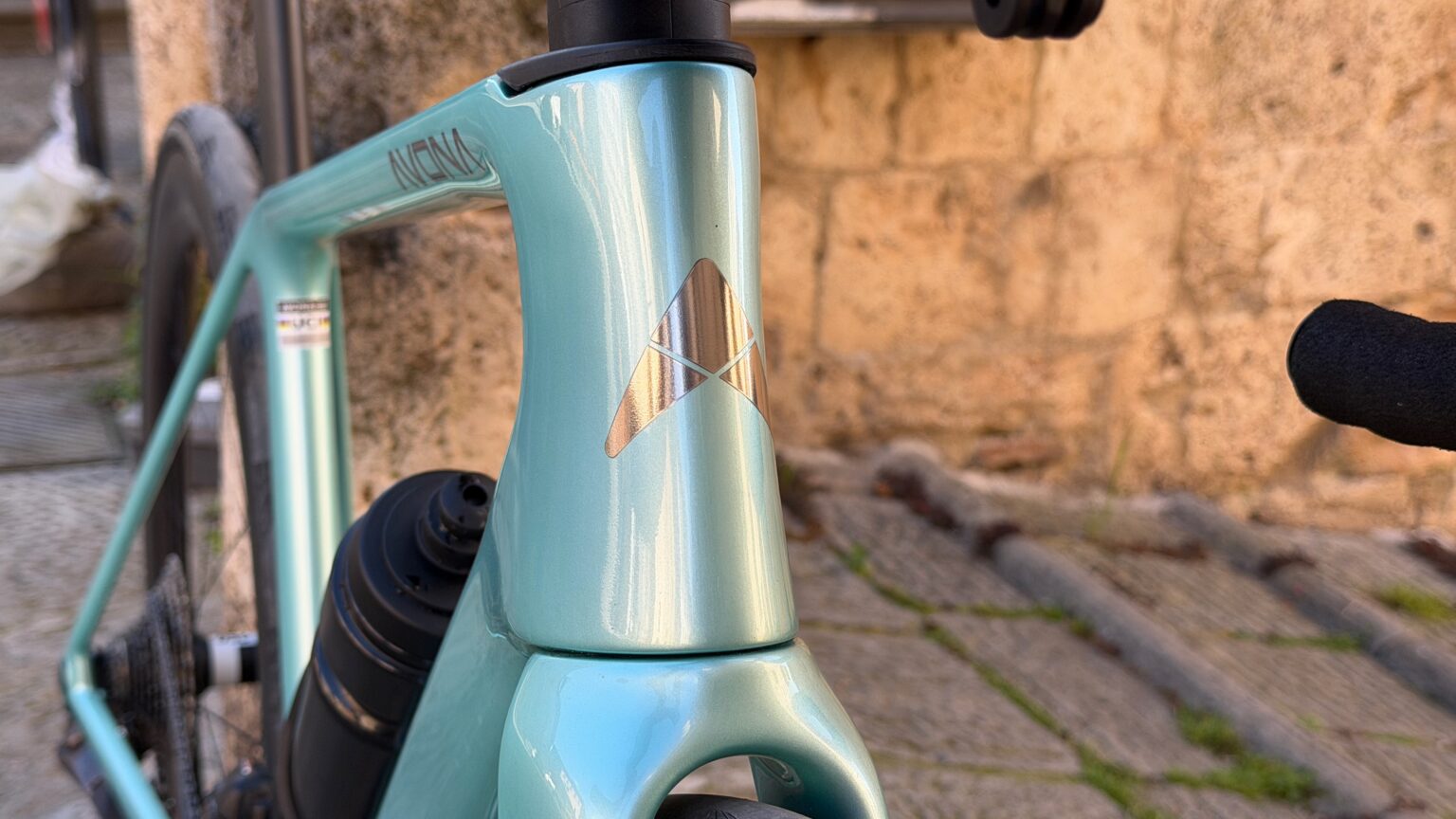 Avona Velum ride review head tube