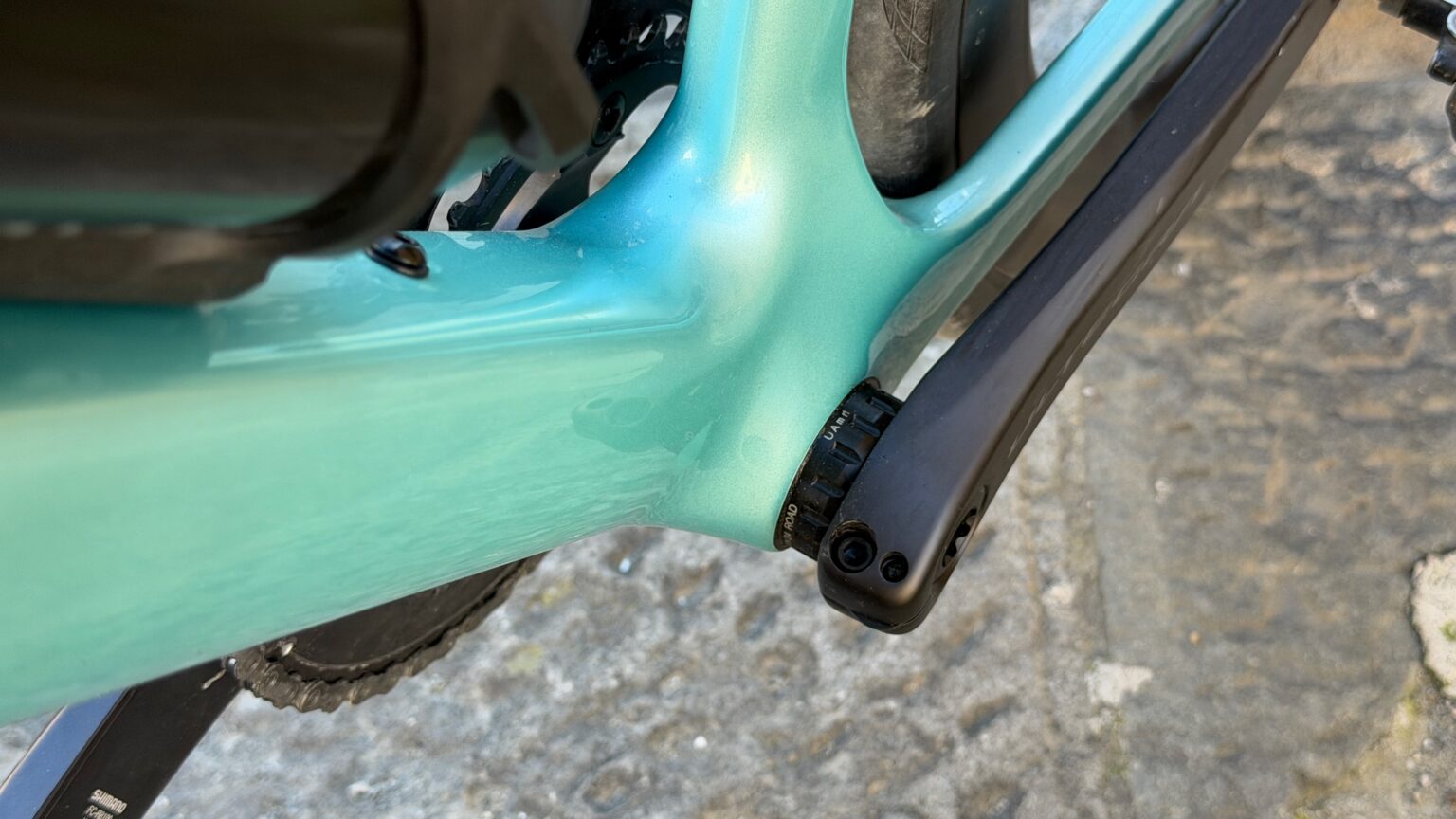 Avona Velum ride review threaded bb