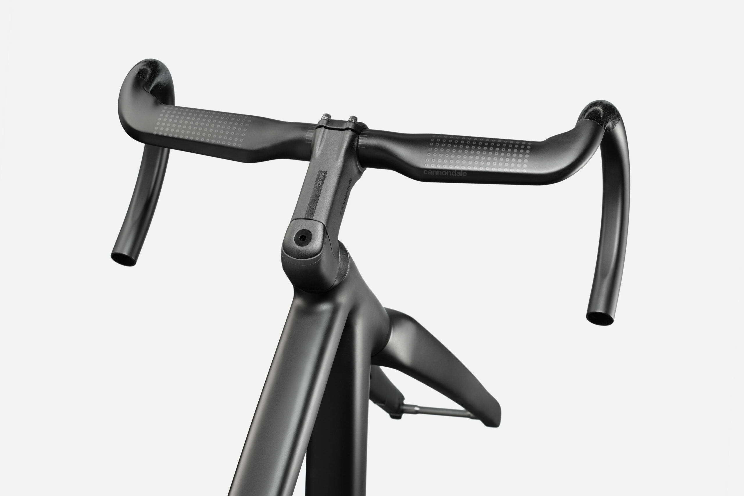 Cannondale-CAAD-14-Bars