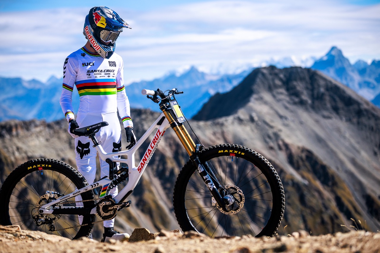 Chris King New Superboost 6 Bolt Hubsets the man