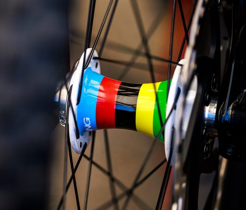 Chris King New Superboost 6 Bolt Hubsets world champ