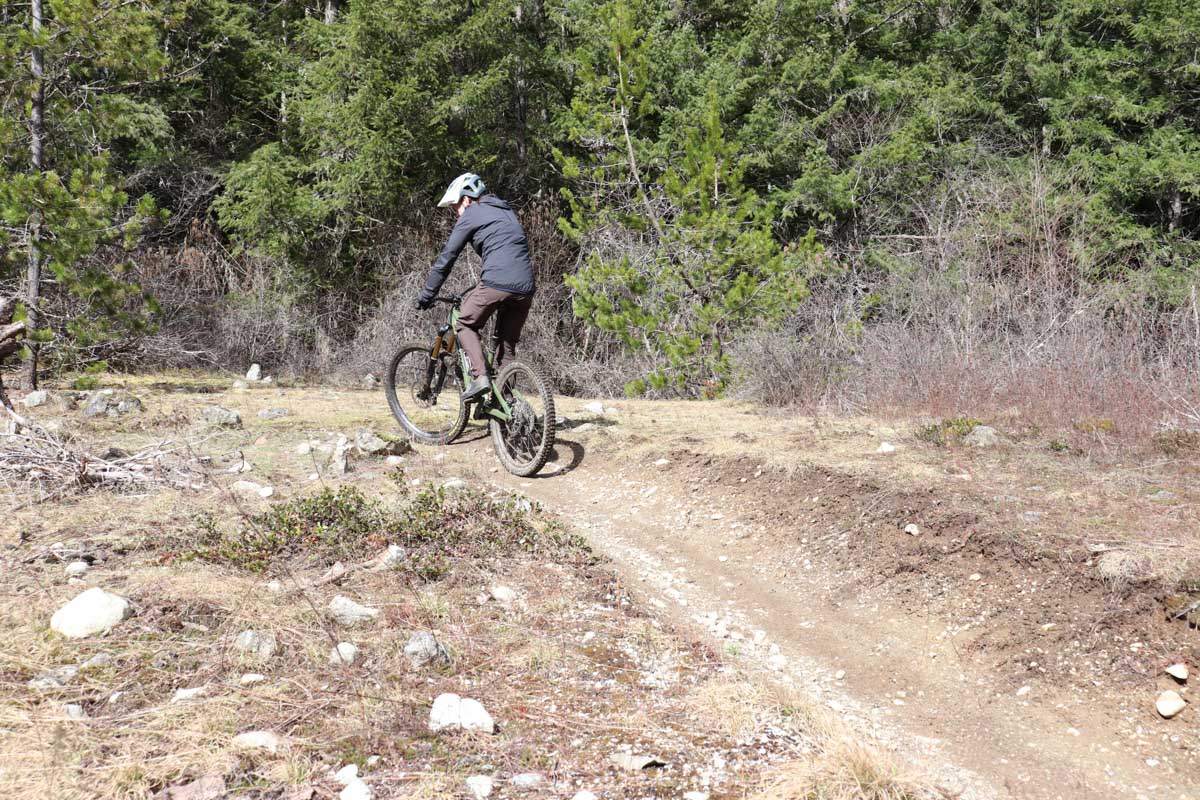 Devinci Spartan 2026, SF, climb, happy trail