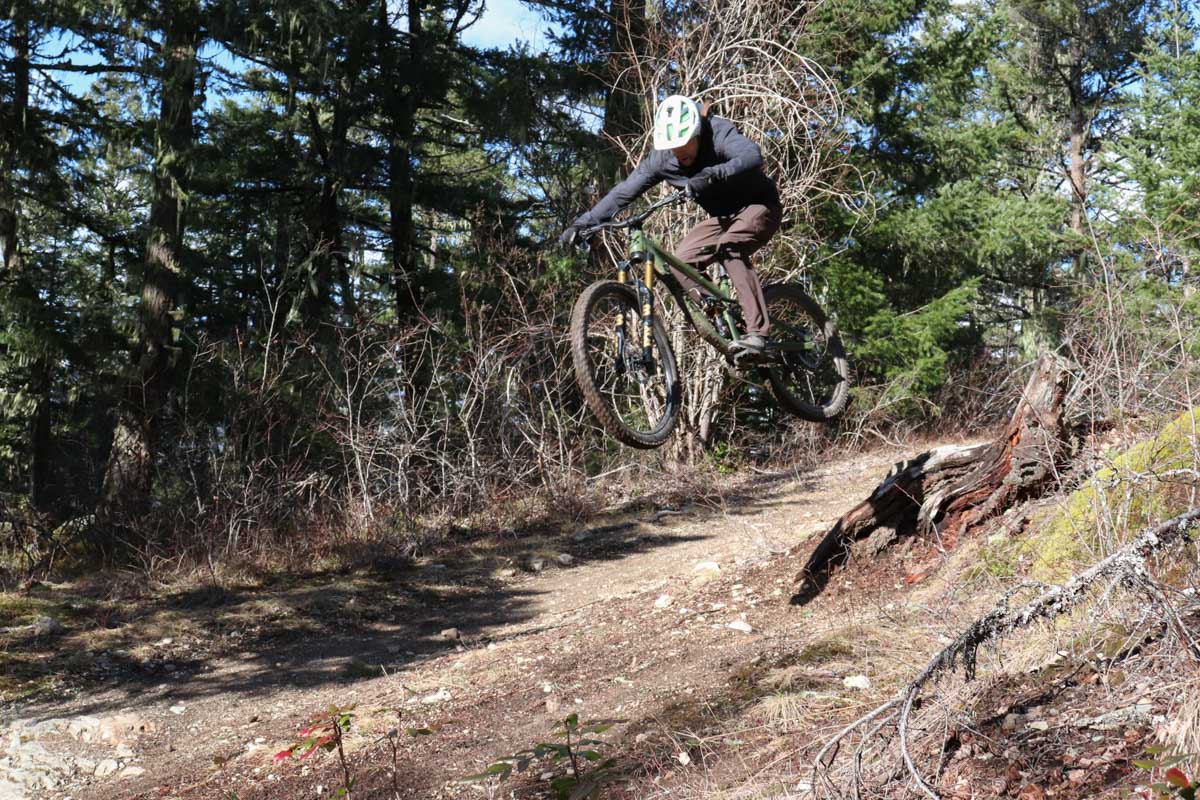 Devinci Spartan 2026, SF, jump