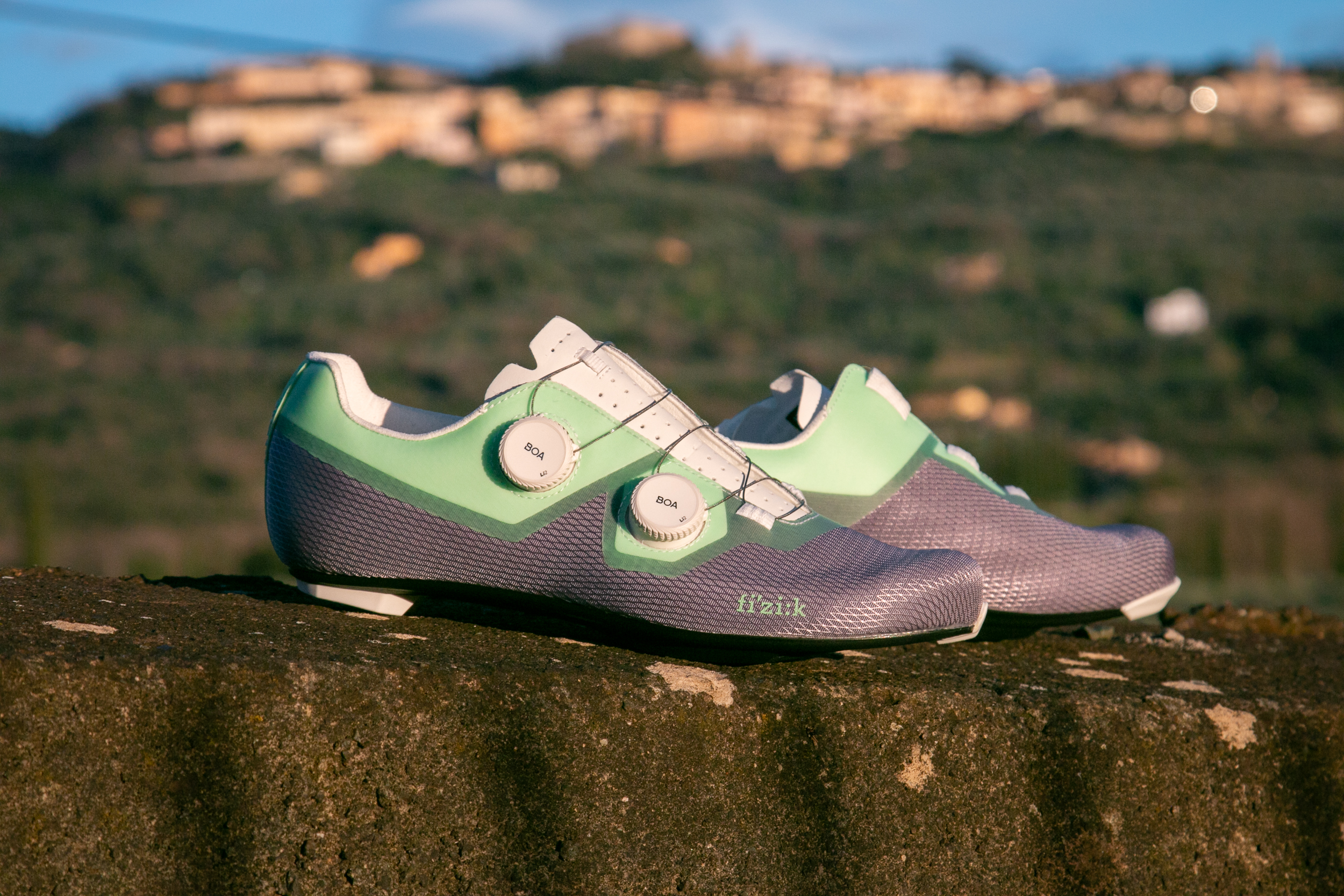 New Fizik Lyra Road Shoes Gets Wider Toe Box, Lower Drop for Modern Fit