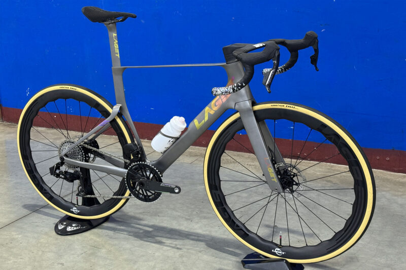 This is What a 1 Million Dollar Custom Titanium Road Bike Looks Like in Taipei