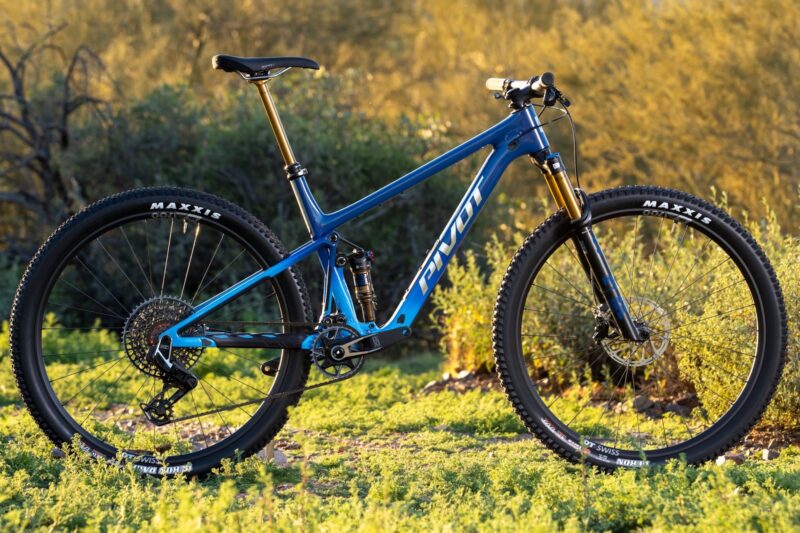Pivot Refines the Mach 4 SL For Its Vision of Modern XC