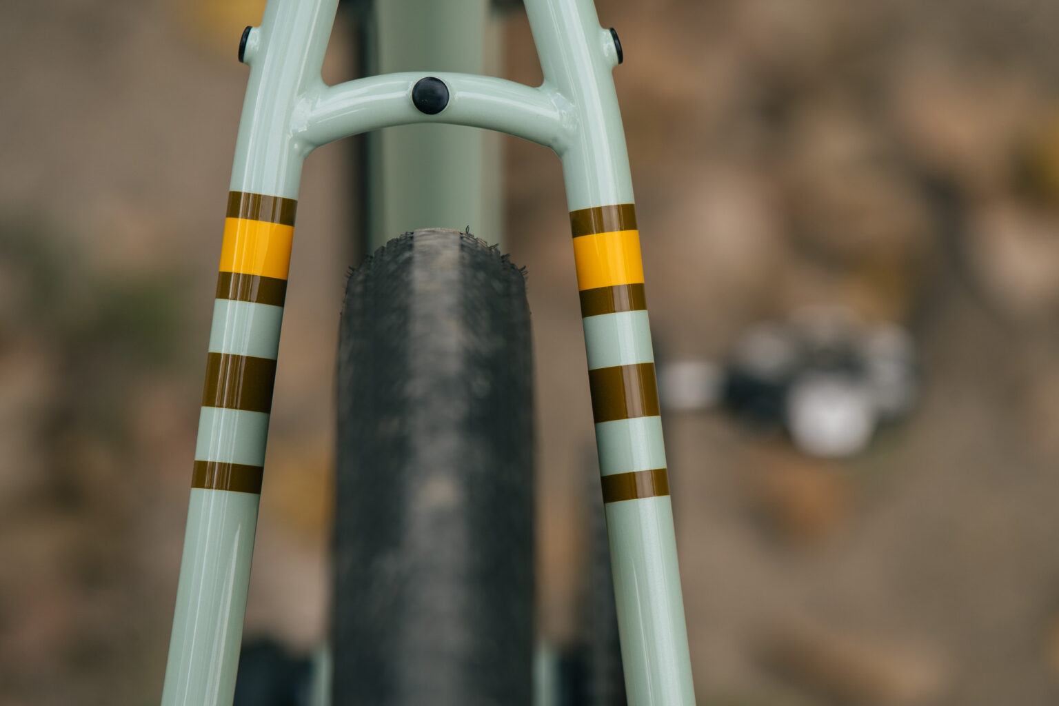 Brown stripes on the Sage colorway Warakin