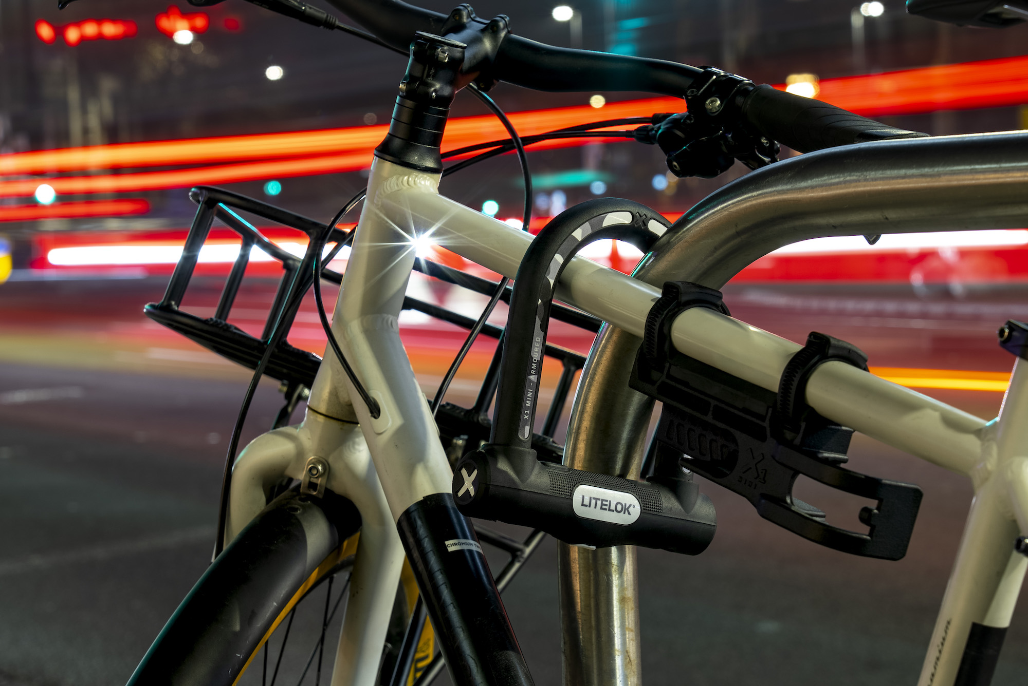 LITELOK’s New X1 Mini is a Smaller, Lighter Version of its Popular Angle-Grinder Resistant U-Lock