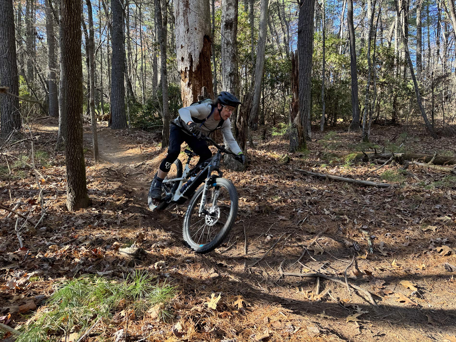 Ari Nebo Peak e-MTB Review: Light Weight eMTB Covers All the Bases (& a Lot of Ground)