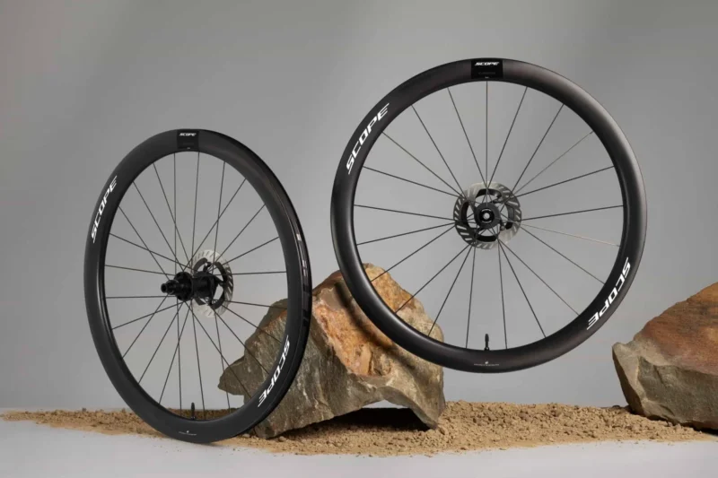 Scope Scales Down w/ New Lightweight, Aero R4.G Gravel Wheels
