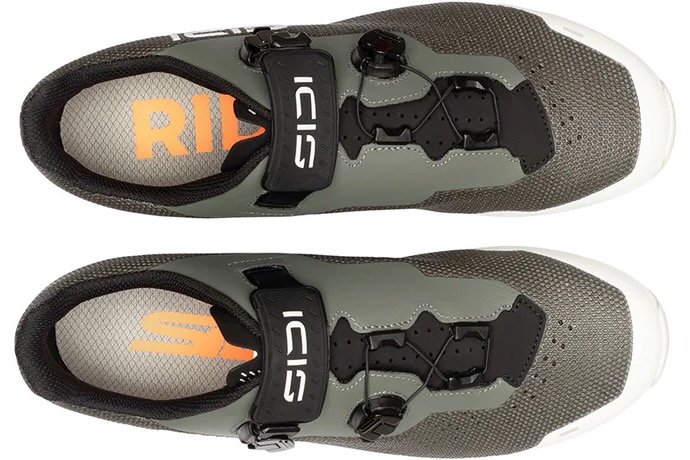 studio image of the SIDI Dominator X in Deep Forest, viewed from above