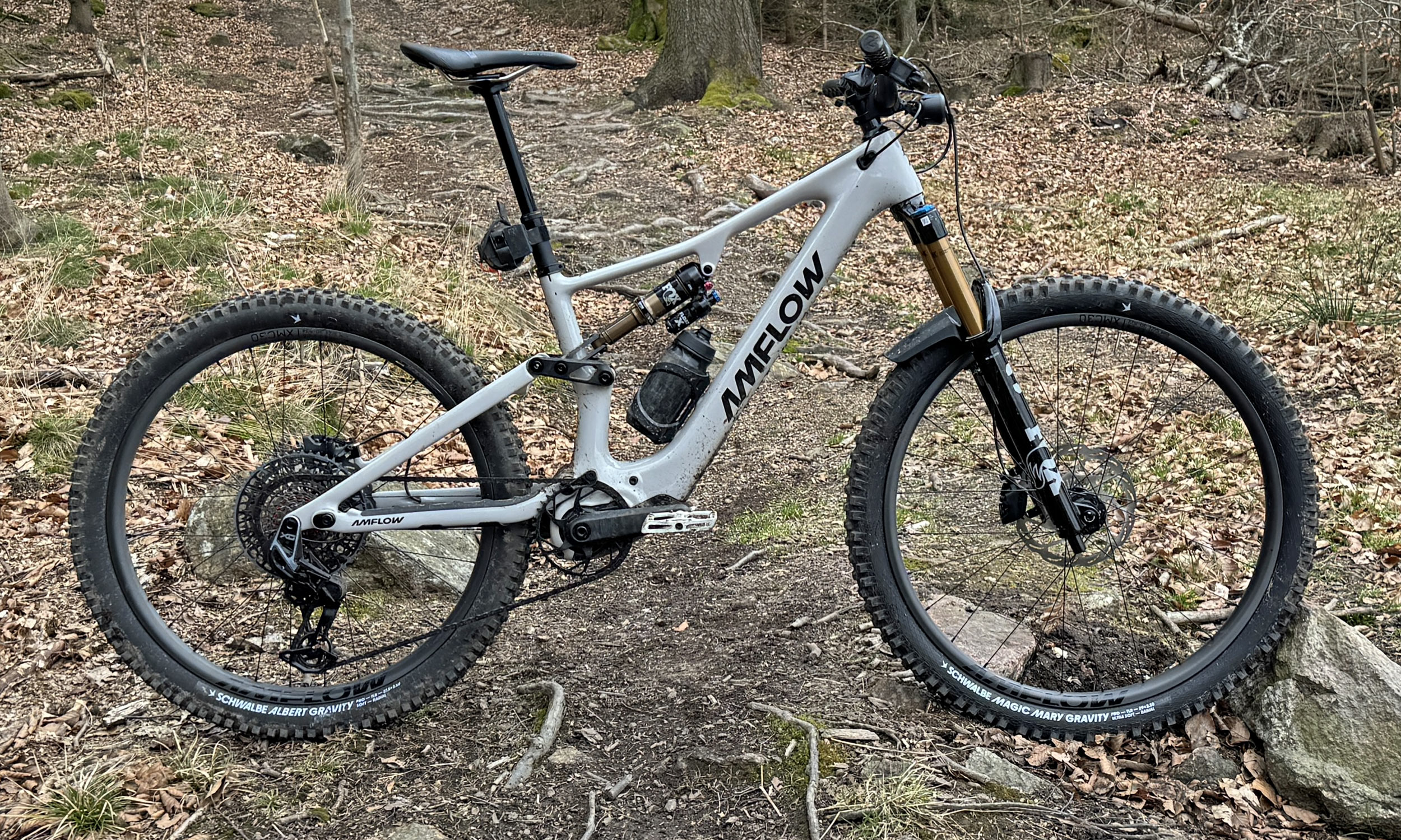 2026 Amflow PX Carbon Pro lightweight full-power all-mountain eMTB with 1500W 150Nm Avinox M2S ebike motor, complete