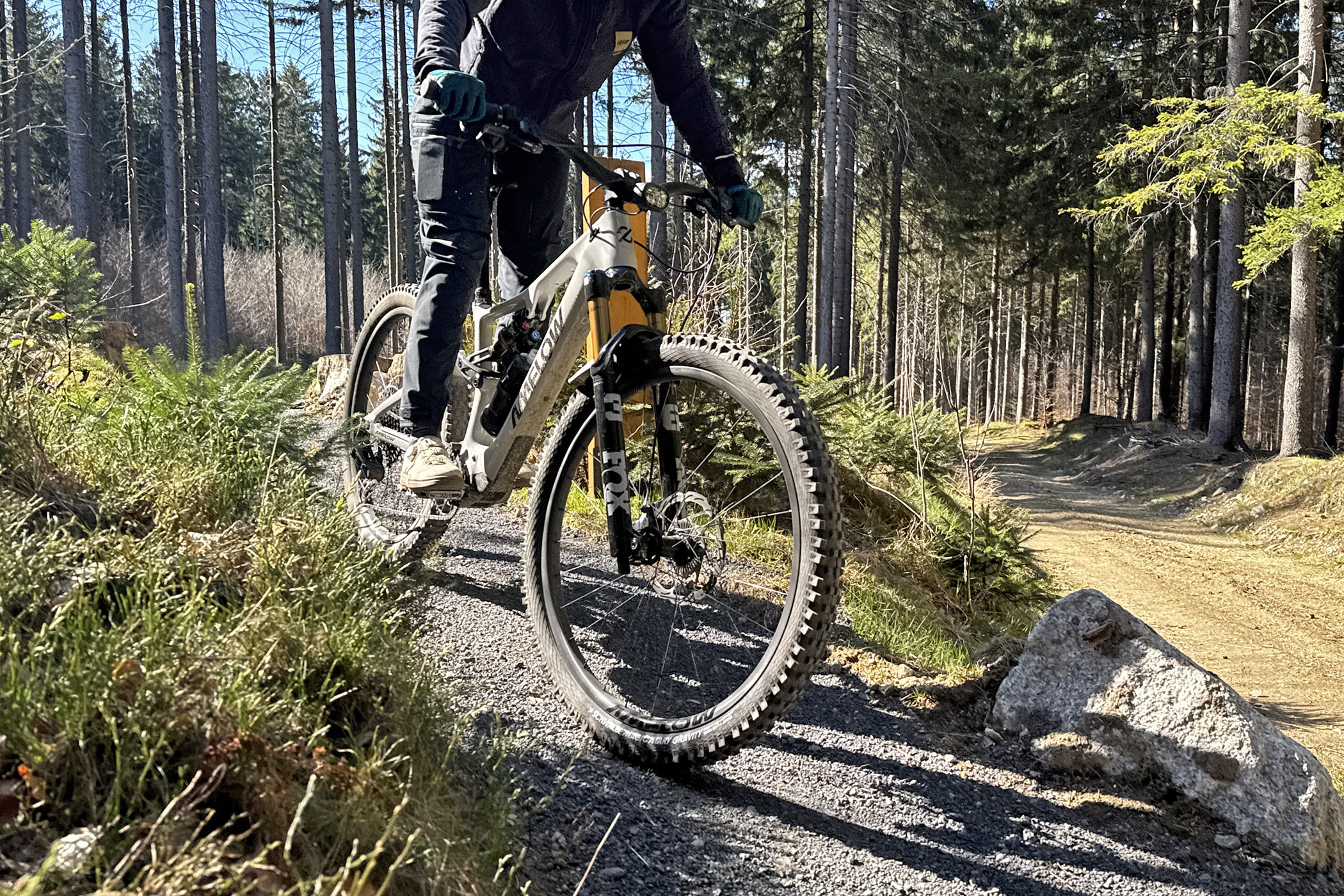 First Rides: Amflow PX eMTB Adds Powerful Avinox M2S Motor to Capable Carbon Frame